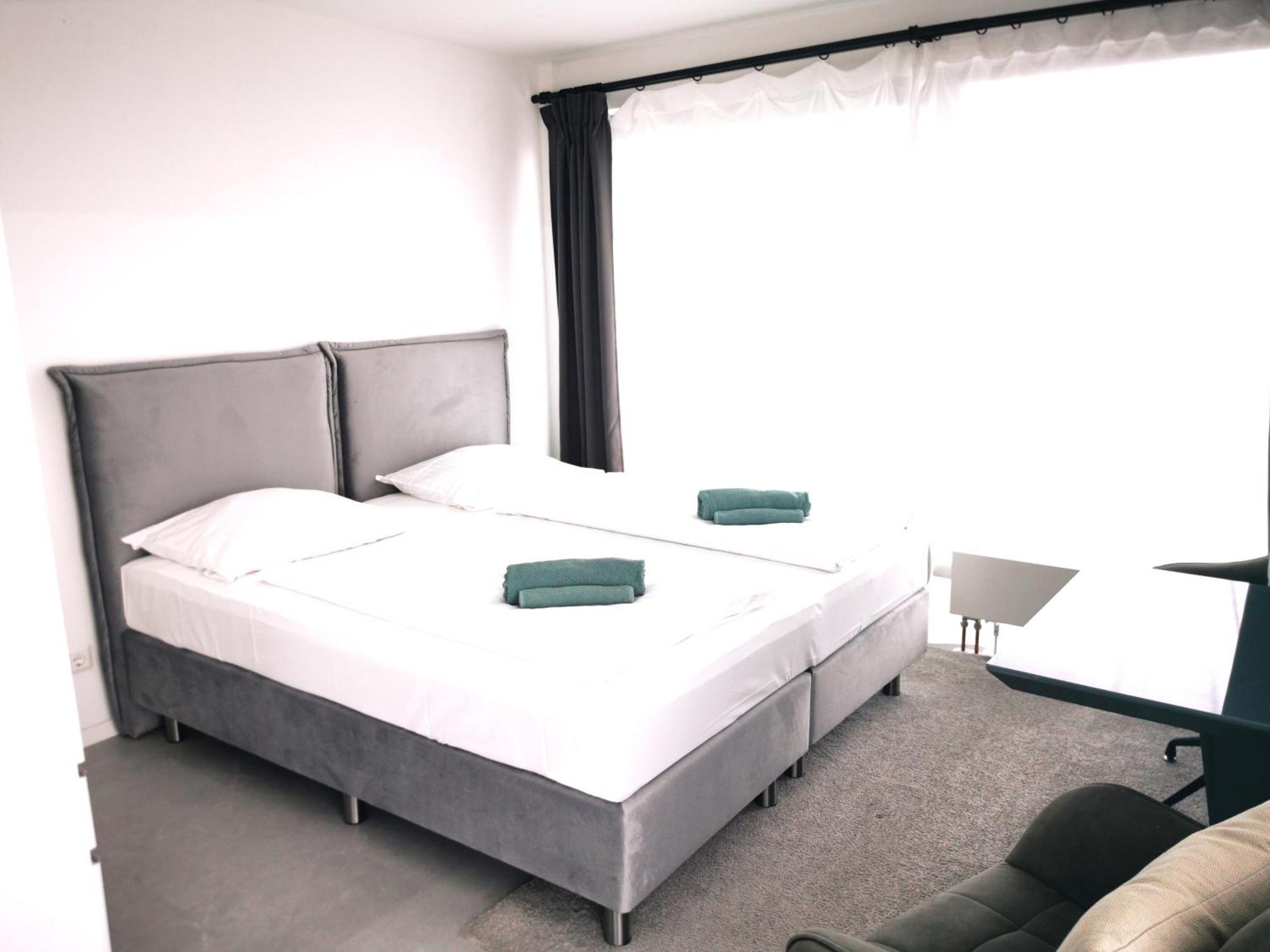 Hh 03 By Rockchair - Superhost Status - Modernes Apartment Mit Sonnigem Balkon & Premium Boxspringbetten In Winterhude - Hamburg Top Geheimtipp Екстер'єр фото
